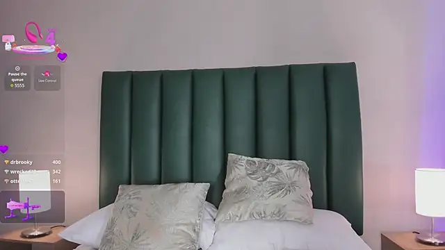 juicy_led_ Live XXX Chat