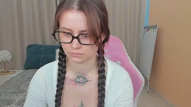 Athena_Secret: вебкам-шоу