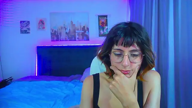goth_minerva Show in webcam