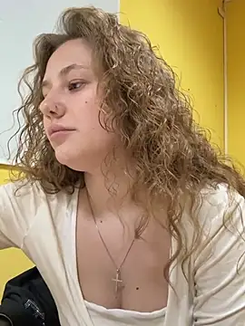 AsynaYuuki – Naživo XXX chat