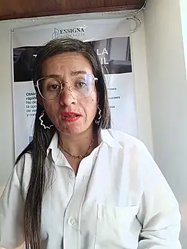 Valentina--1 Live XXX Chat