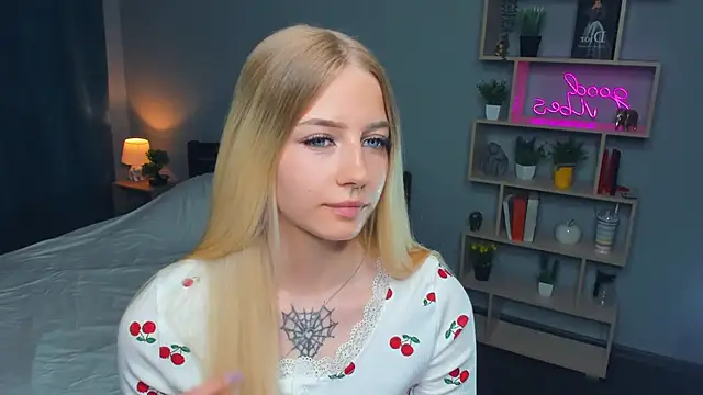 DeniseMekus Adlı Modelin Canlı XXX Sohbeti
