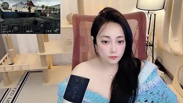 Daisy-77's Live XXX Chat