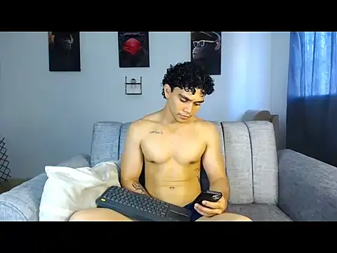 Show modela mateo_jack na web-kameri