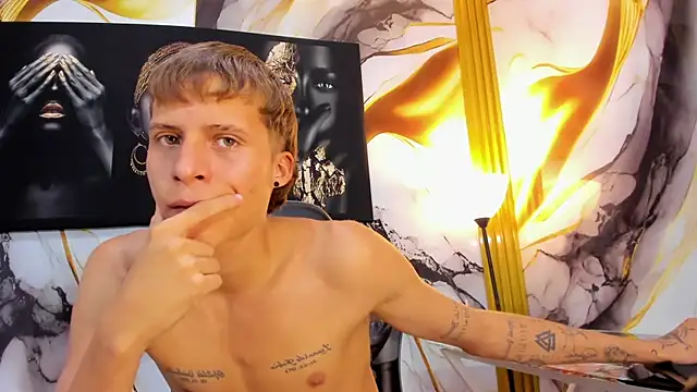 mono_blonde Show Webcam