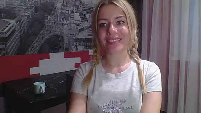 Softy_Aura_ Live XXX Chat