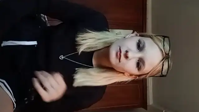 Webkamerová show SharriLeisey