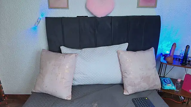 lucyfer_111 – Naživo XXX chat