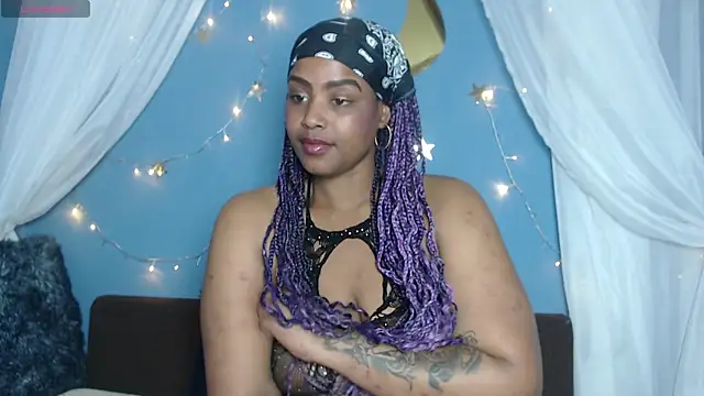 ayla-0 Live XXX Chat