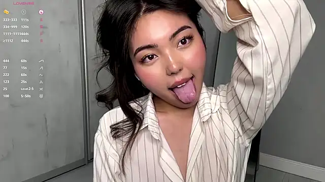 mistybunnyy's Webcam Show