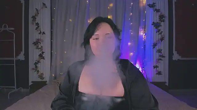 KittyNuarr 现场XXX聊天