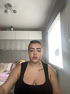دردشة Goddess-Princesss الجنسية المباشرة