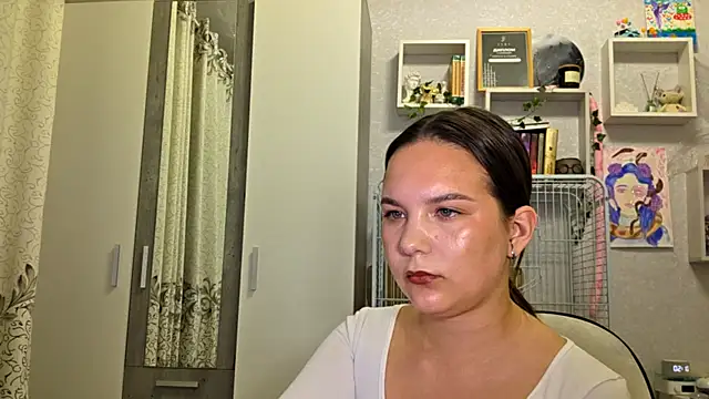AtticNobel Adlı Modelin Canlı XXX Sohbeti