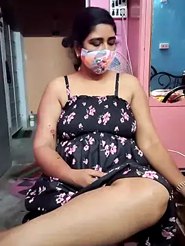 Rulali_44 Show in webcam