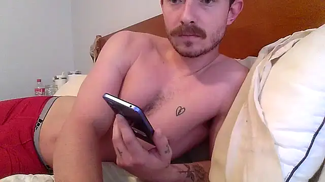 Justanotherguy227 élő XXX-chatje