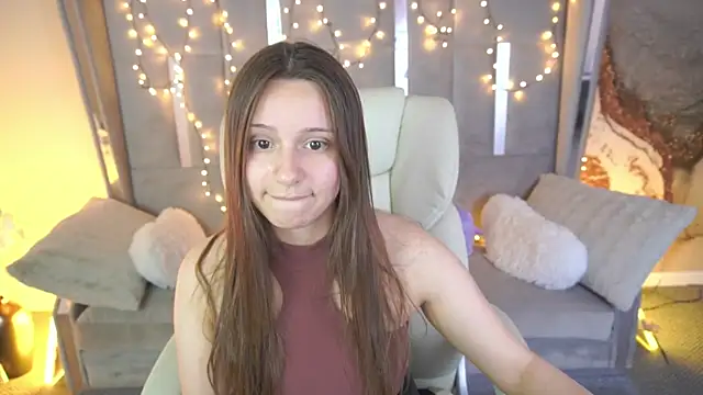 TinyNatalie Chat XXX live