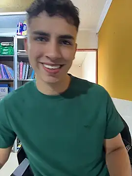AdrianRinaldi 现场XXX聊天