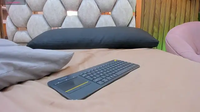 Chat XXX Live adams_bobby