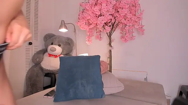 Chat +18 de kitty_miaa ao vivo