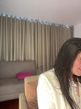 Chat +18 de Zandrina ao vivo