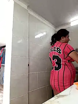 Chat +18 de Sara_y_Amy ao vivo