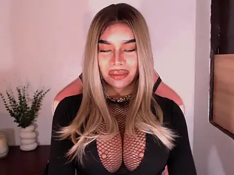 Chat +18 de Zandralopez ao vivo