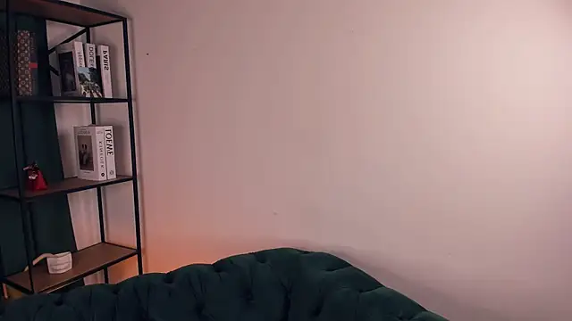 InesPiek Chat XXX live