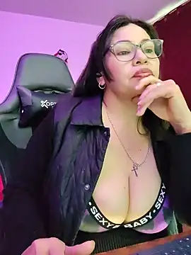 esmeralda_milf Live XXX-Chat