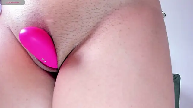Chatroom XXX en direct de Raven-reyess