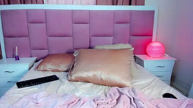 Honeymoon_sariel – Live XXX-chat