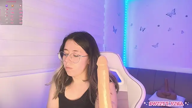 Chat +18 de sweettvera ao vivo
