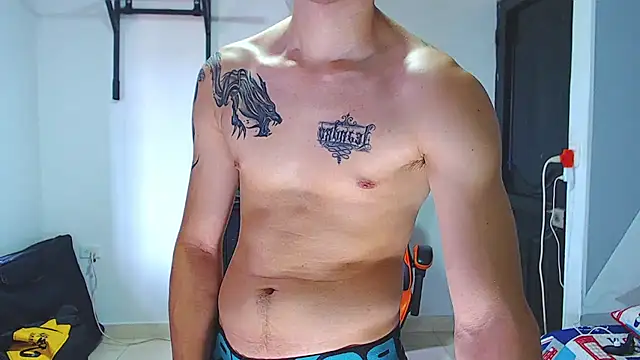 ADAM_HOTn Webbikameraesitys