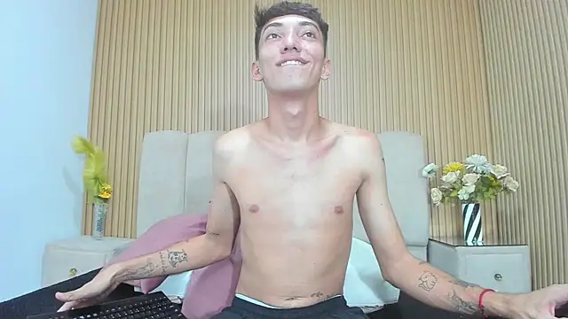 MichaelVasquex 即時 XXX 聊天