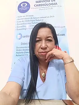 Catalina--14 élő XXX-chatje