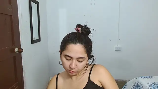 Thalian Live XXX Chat