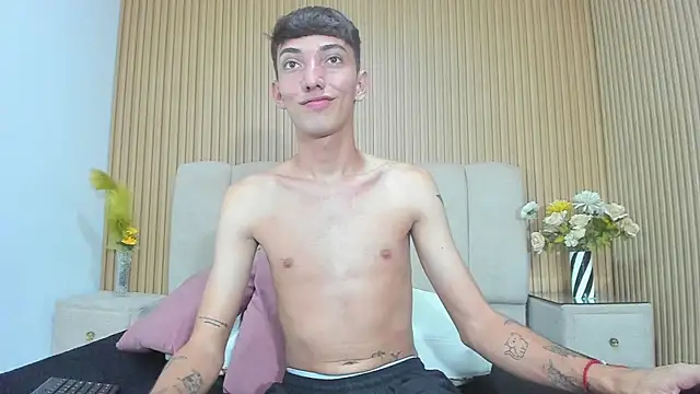 Онлайн чат XXX MichaelVasquex
