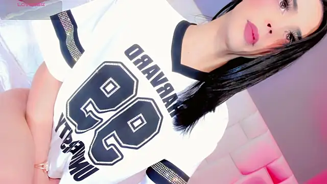 Kisses_Sophia's Live XXX Chat