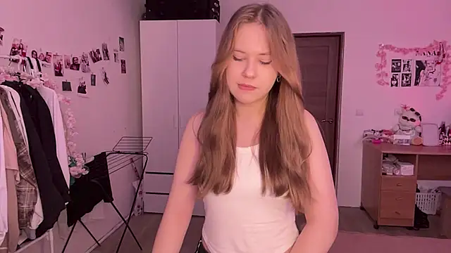 NyelleSpir Live XXX Chat