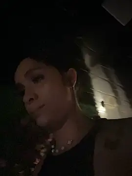 Isabella-TeenのライブXXXチャット