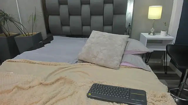 Charlie___Musk Live XXX Chat