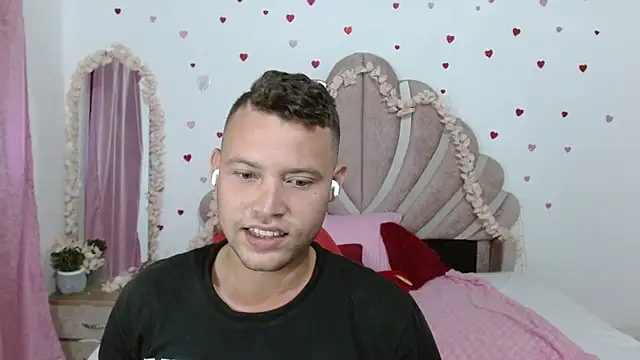Show de webcam de sven_fox723