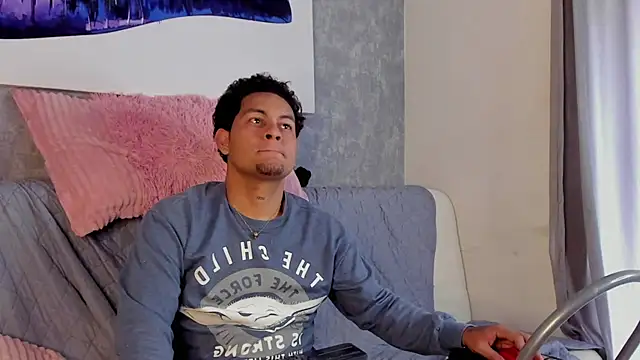Damon_10 webkamerás műsora