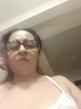 tany90 Adlı Modelin Canlı XXX Sohbeti