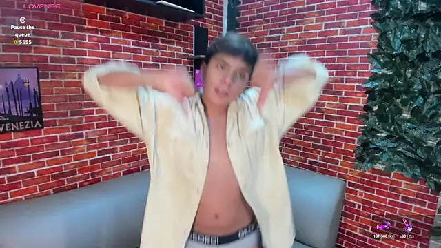 Show de Thiago_Kozak na webcam