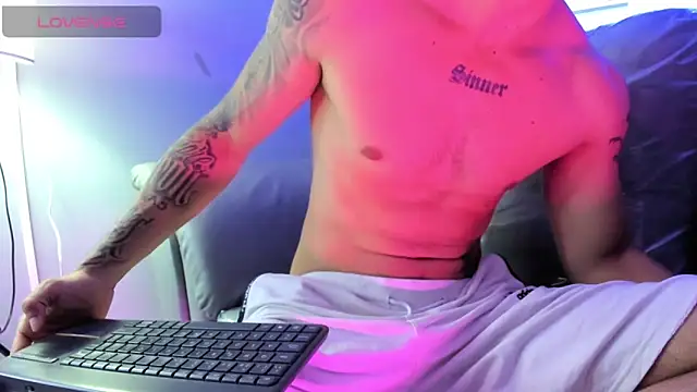 Leo_santoro's Live XXX Chat