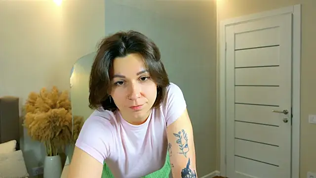 EdenSolis Adlı Modelin Canlı XXX Sohbeti