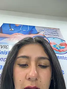 צ'אט XXX בשידור חי של CAROLINE__07
