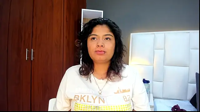 yeral2017's Live XXX Chat