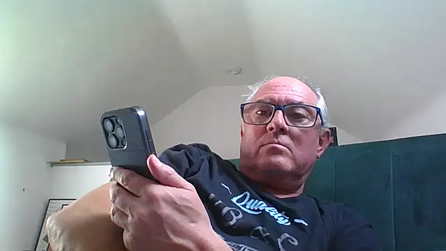 naughtygrandad1: διαδικτυακό σόου στην κάμερα