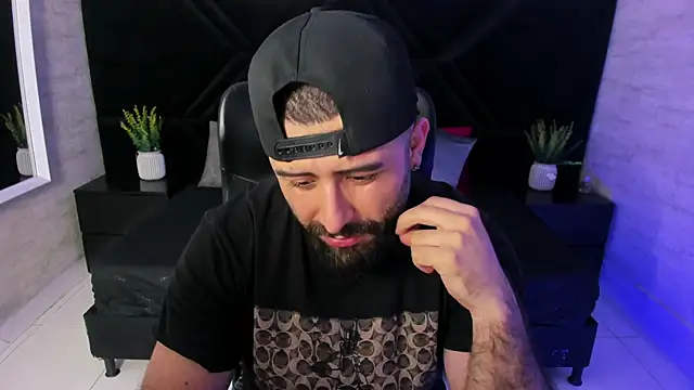 jhon_bear03's Live XXX Chat